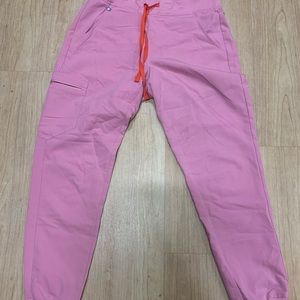 Chalk size small figs joggers